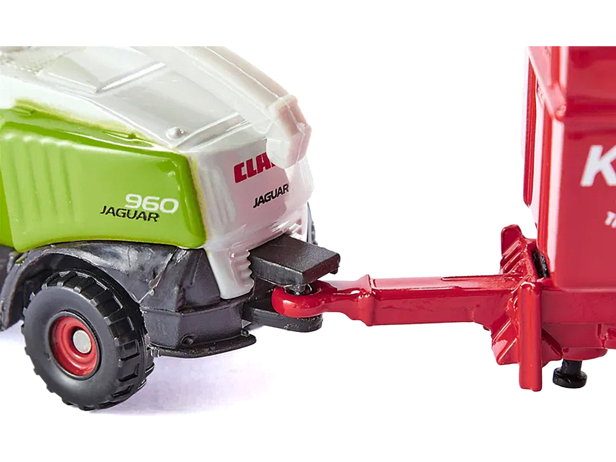 Claas 960 Jaguar Forage Harvester Green and Gray Diecast by Siku