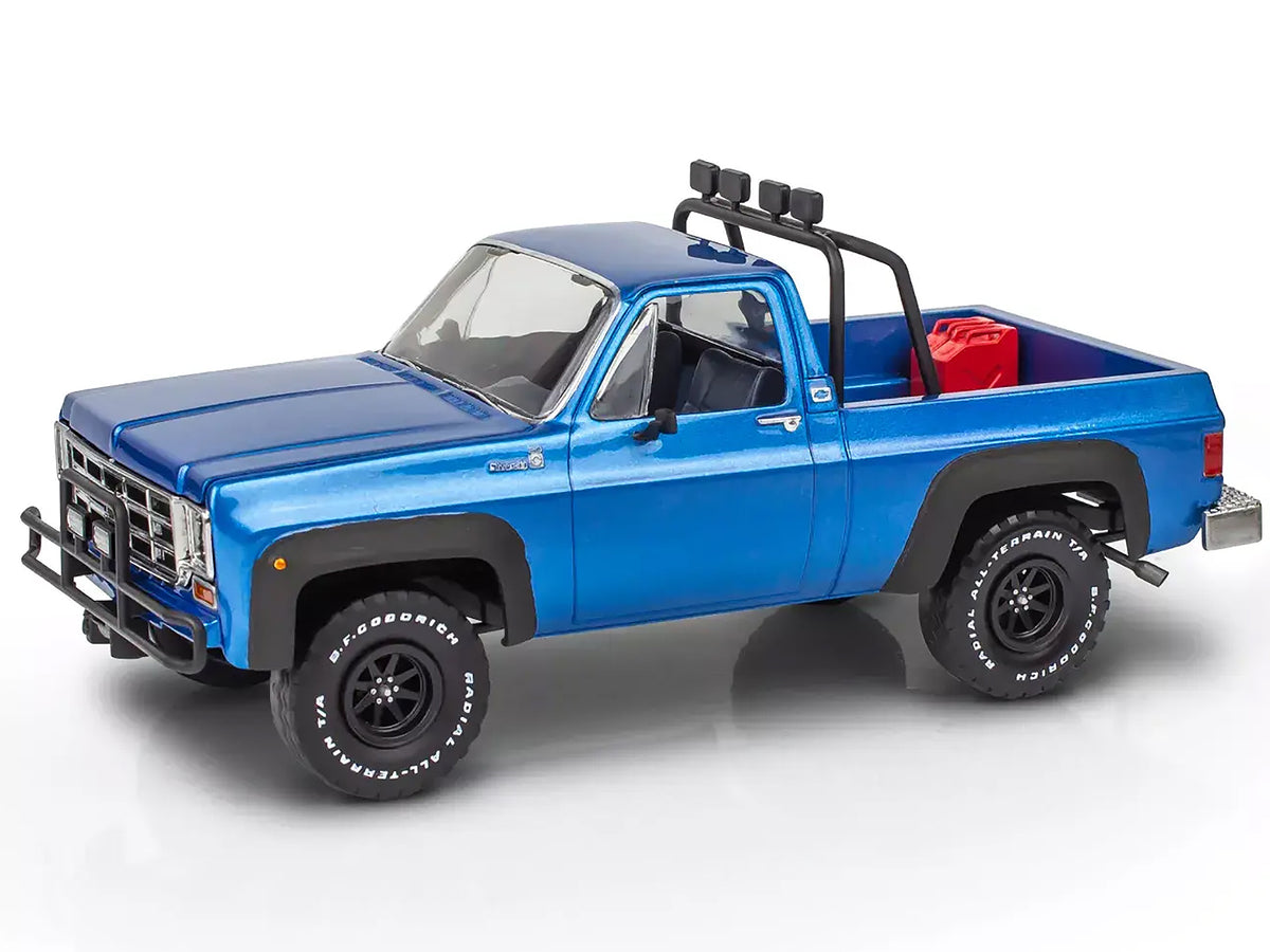 Level 3 Model Kit 1978 Chevrolet Off-Road 4x4 Pickup Truck Malibu Grand Prix