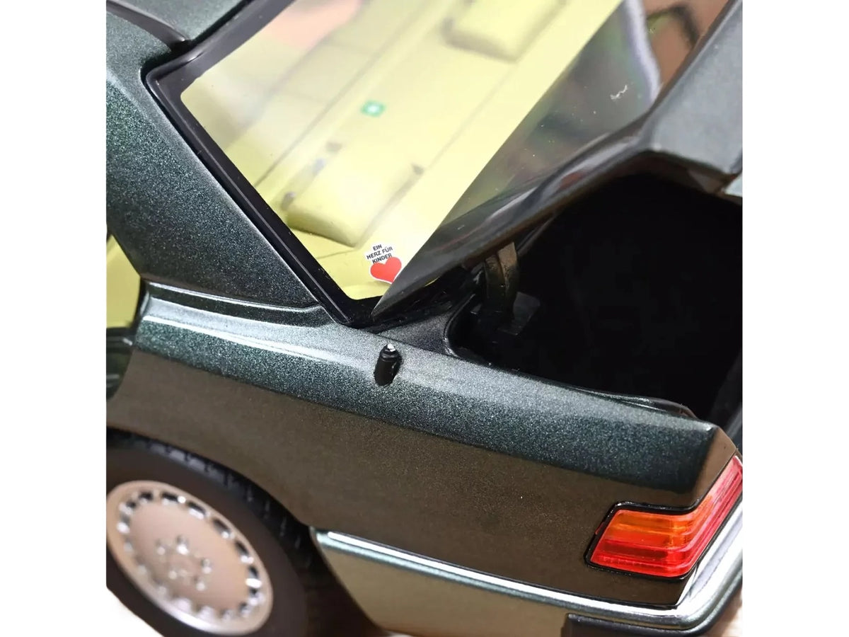 1990 Mercedes-Benz 230 E Night Green Metallic with Green Interior 1/18 Diecast