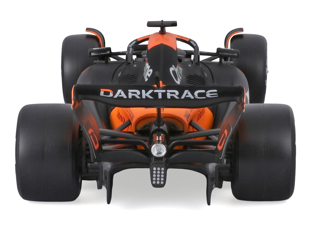 McLaren MCL38 #81 Oscar Piastri Formula One F1 1/24 Diecast Model Car - Bburago