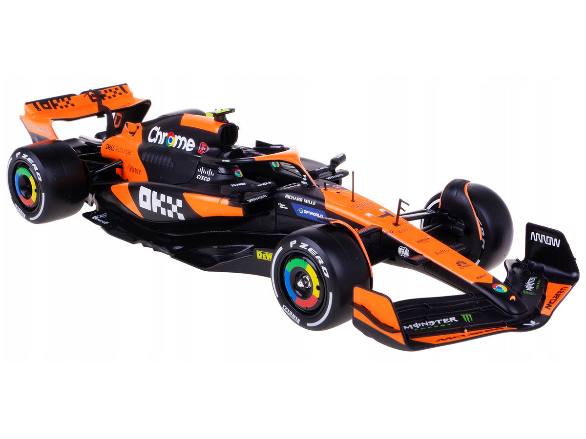 McLaren MCL38 #4 Lando Norris Winner Formula One 1/24 Scale Figure Set - Bburago
