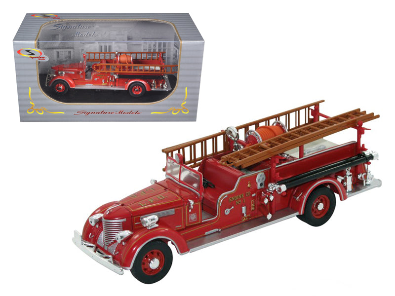 1939 Packard Fire Engine Truck Red 1/32 Diecast by Signature Models