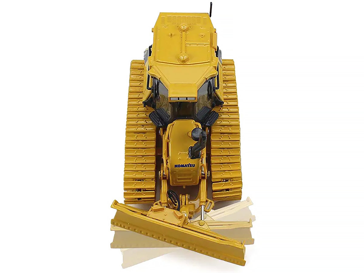 Komatsu D51PXi-24 Dozer with Hitch 1/50 Diecast by First Gear