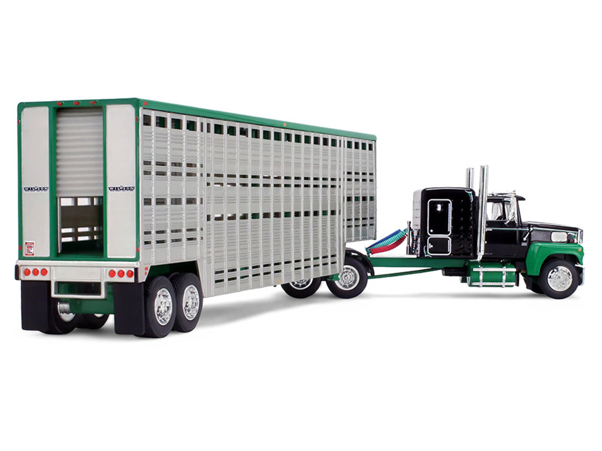 Ford LTL 9000 60 Flat Top Sleeper 45' Wilson Vintage Livestock Trailer 1/64