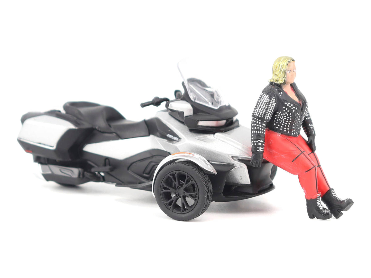 Can-Am Spyder RT 3-Wheel Motorcycle Hyper Silver Driver Figure 1/32 Diecast