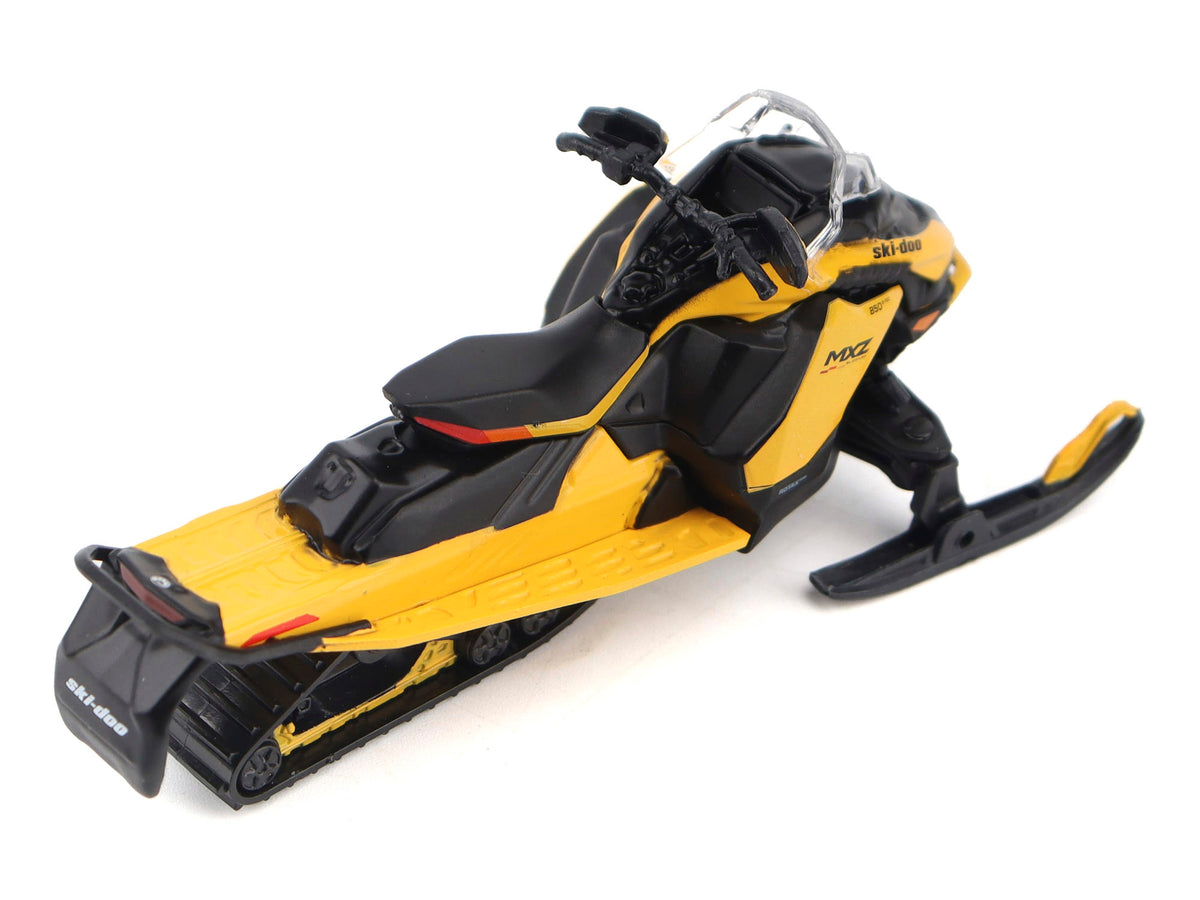 Ski-Doo MXZ Blizzard Neo Yellow Ski-Doo MXZ 120cc Neo Yellow Set 2 Snowmobiles
