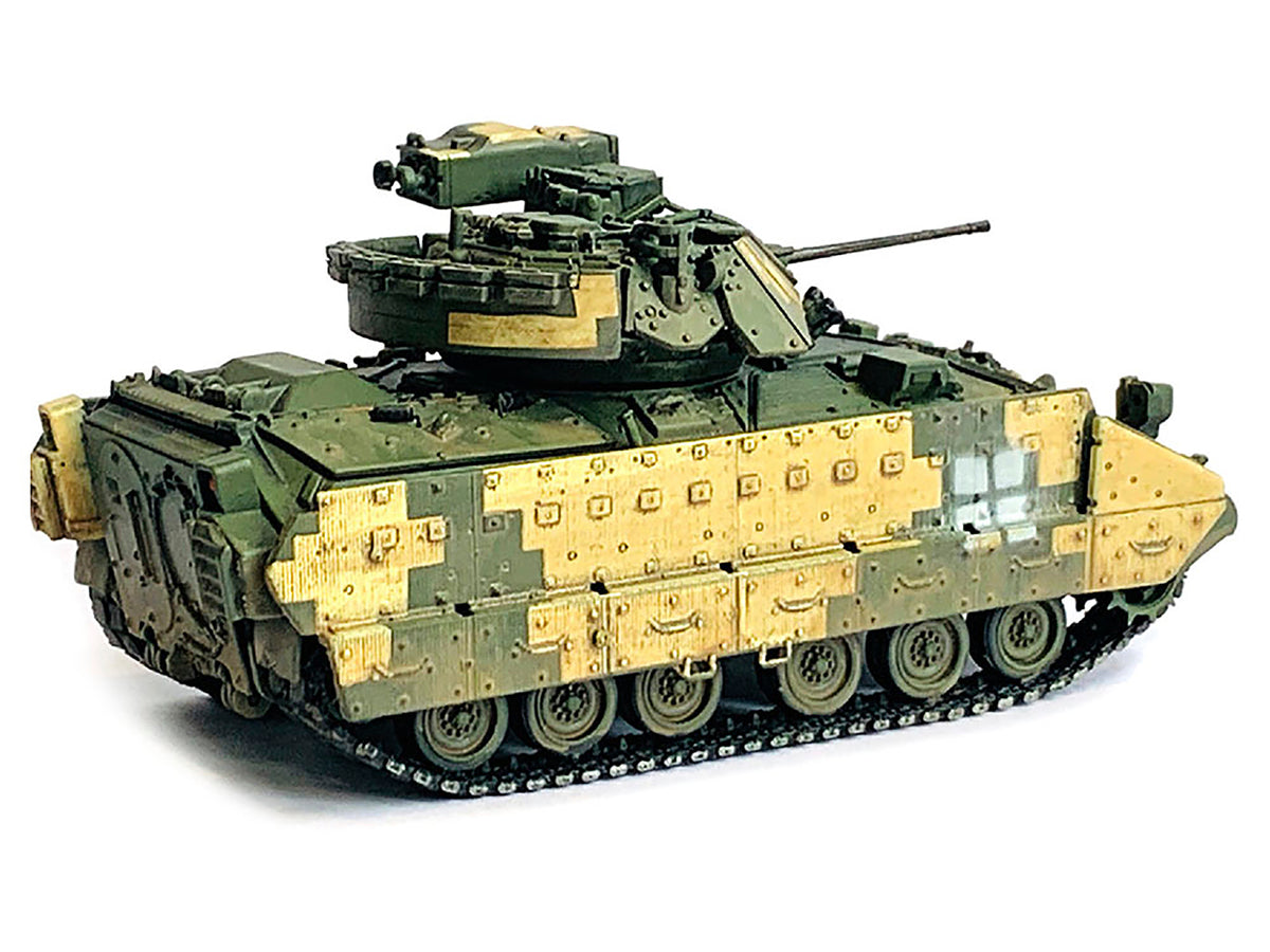 Ukraine M2A2 ODS Tank 3-Tone Camouflage NEO Dragon Armor 1/72 Plastic Model