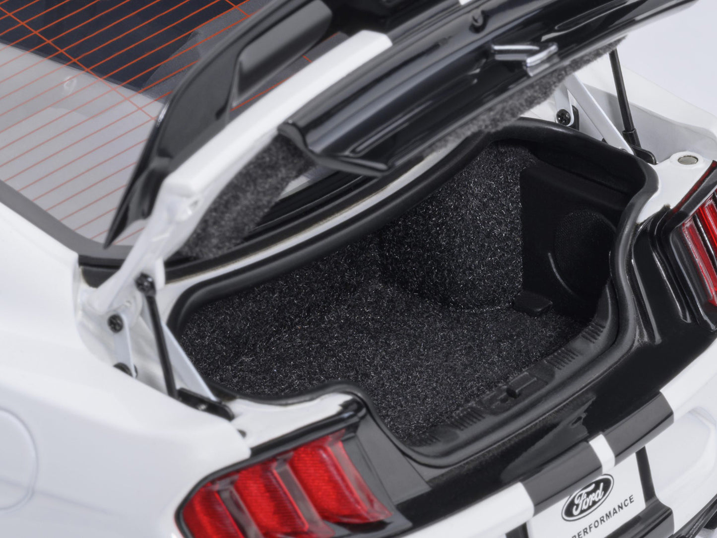 Ford Mustang Shelby GT500 Oxford White with Black Stripes 1/18 Model Car by Autoart <h2>Ford Autoart</h2> <p>High-quality diecast perfect for collectors and enthusiasts. Features detailed interior ext