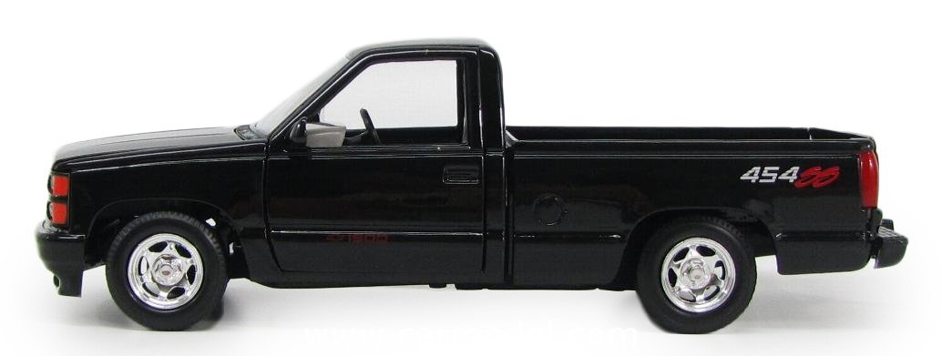 1992 Chevrolet 454 SS Pickup Truck Black 1/24 Diecast Model Car by Motormax <h2>1992 Motormax</h2> <p>High-quality perfect for collectors and enthusiasts. Features detailed interior exterior craftsman
