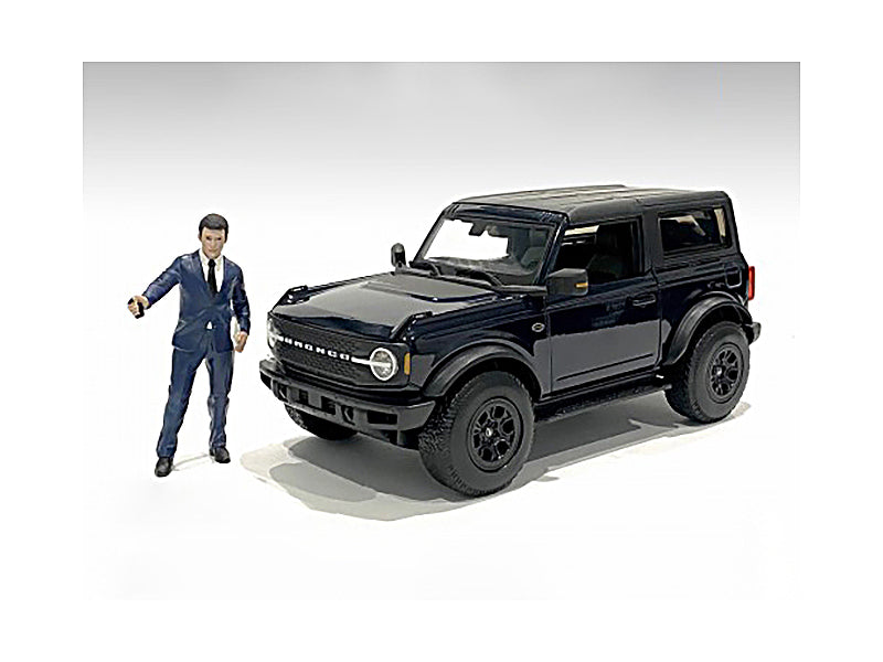 "The Dealership" Male Salesperson Figurine for 1/24 Scale Models by American Diorama <h2>"The Diorama</h2> <p>High-quality diecast model car perfect collectors and enthusiasts. Features detailed inter