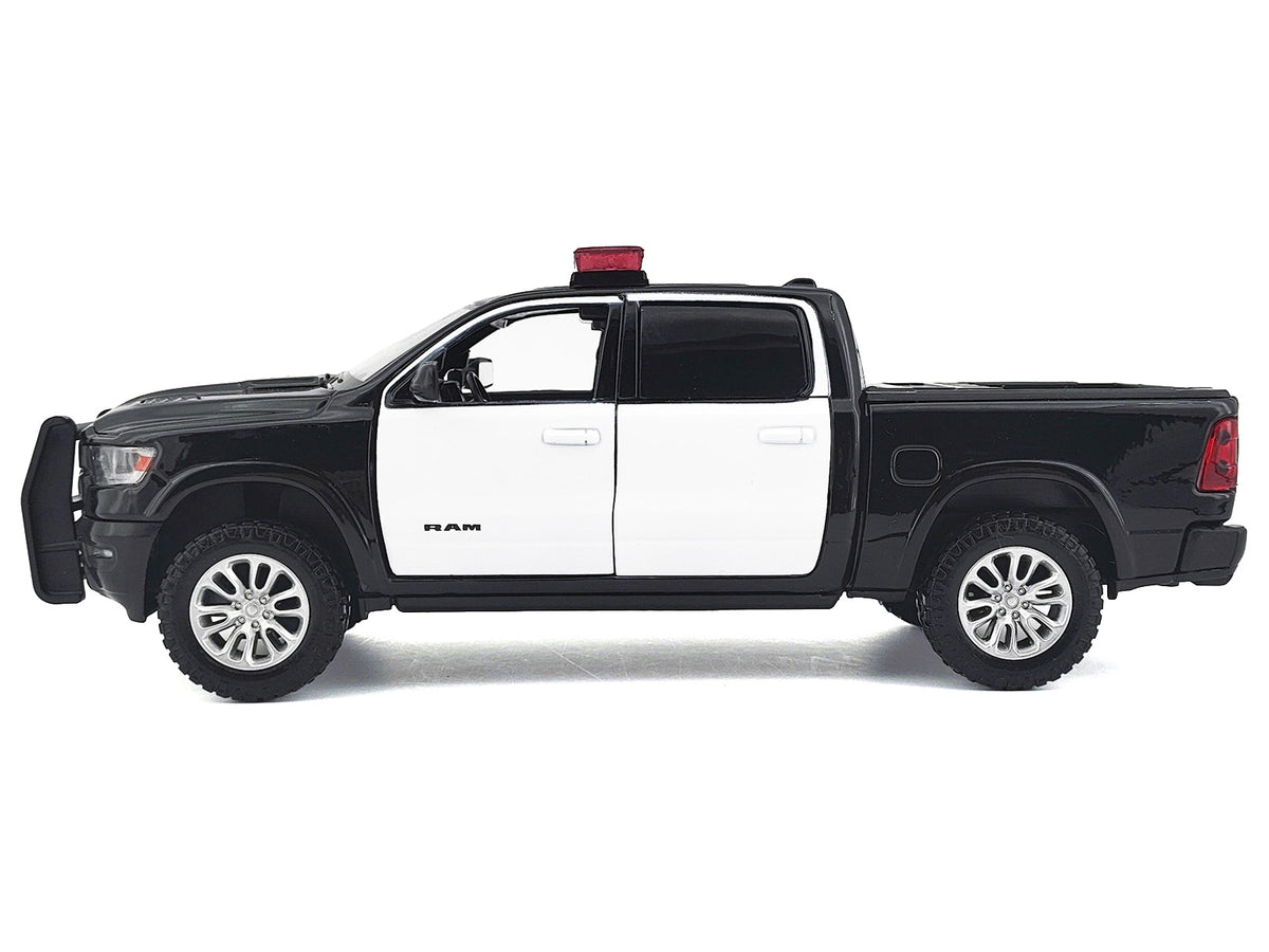2019 RAM 1500 Laramie Crew Cab Pickup Truck 1/24-1/27 Diecast Models - Motormax