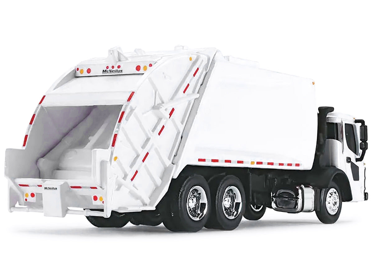 Mack LR with McNeilus Rear Load Refuse Body White 1/87 (HO) Diecast