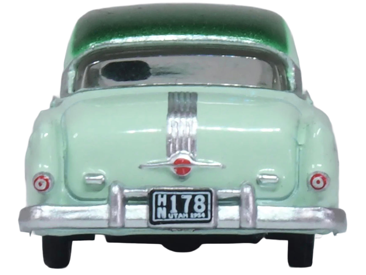 1954 Pontiac Chieftain 4 Door Shannon 1/87 Diecast Model Car - Oxford Diecast