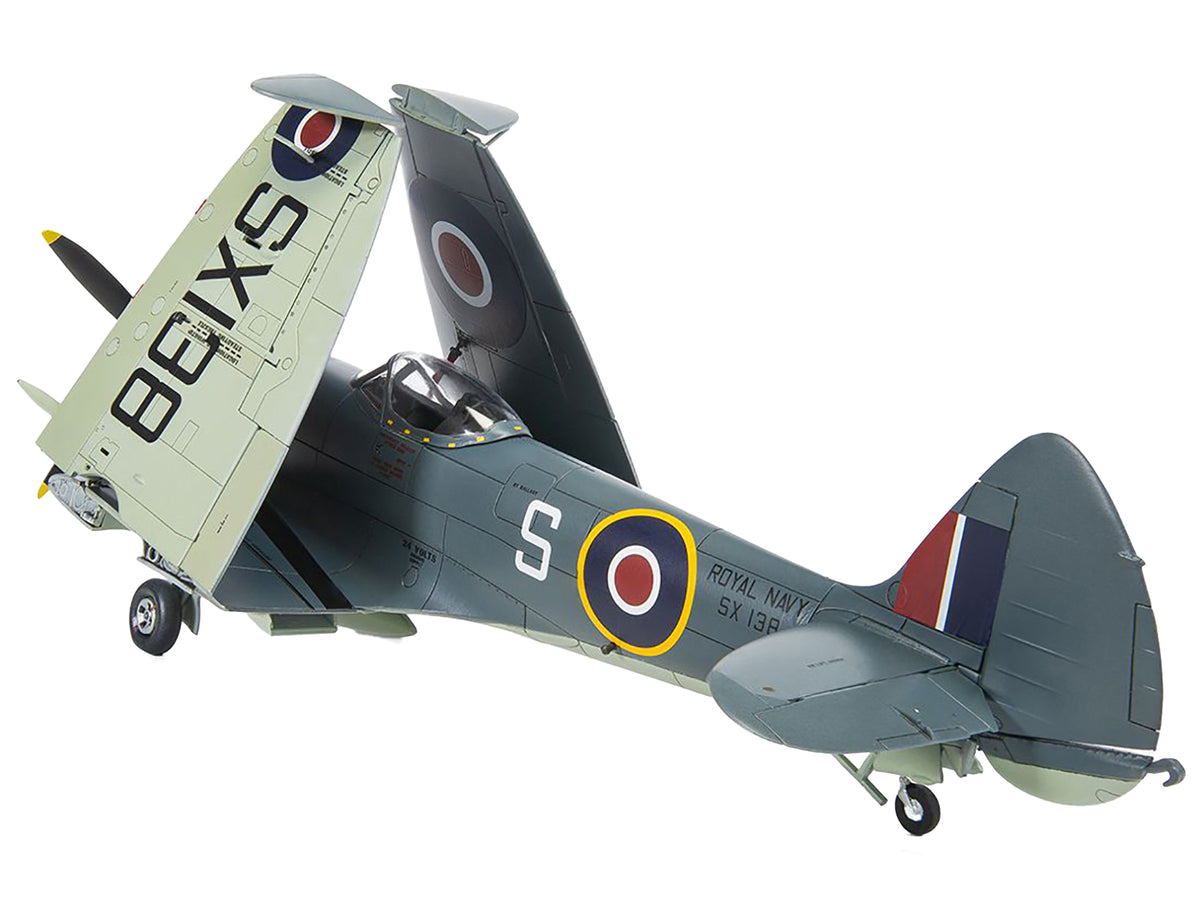 Level 3 Model Kit Supermarine Seafire F.XVII Fighter Aircraft 3 Scheme Options