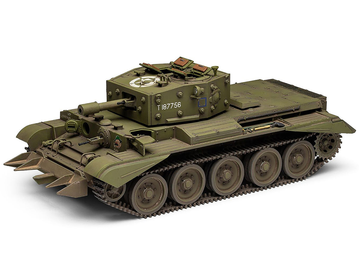Level 3 Model Kit Cromwell Mk.IV / Mk.VI Cruiser Tank 2 Scheme Options 1/35