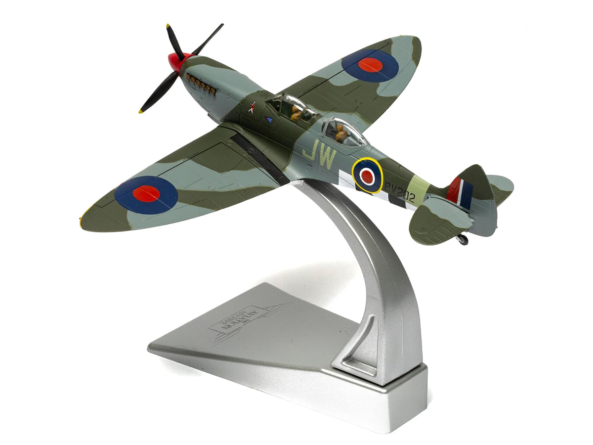 Supermarine Spitfire T.9 Aircraft British Royal Air Force Aviation Archive 1/72