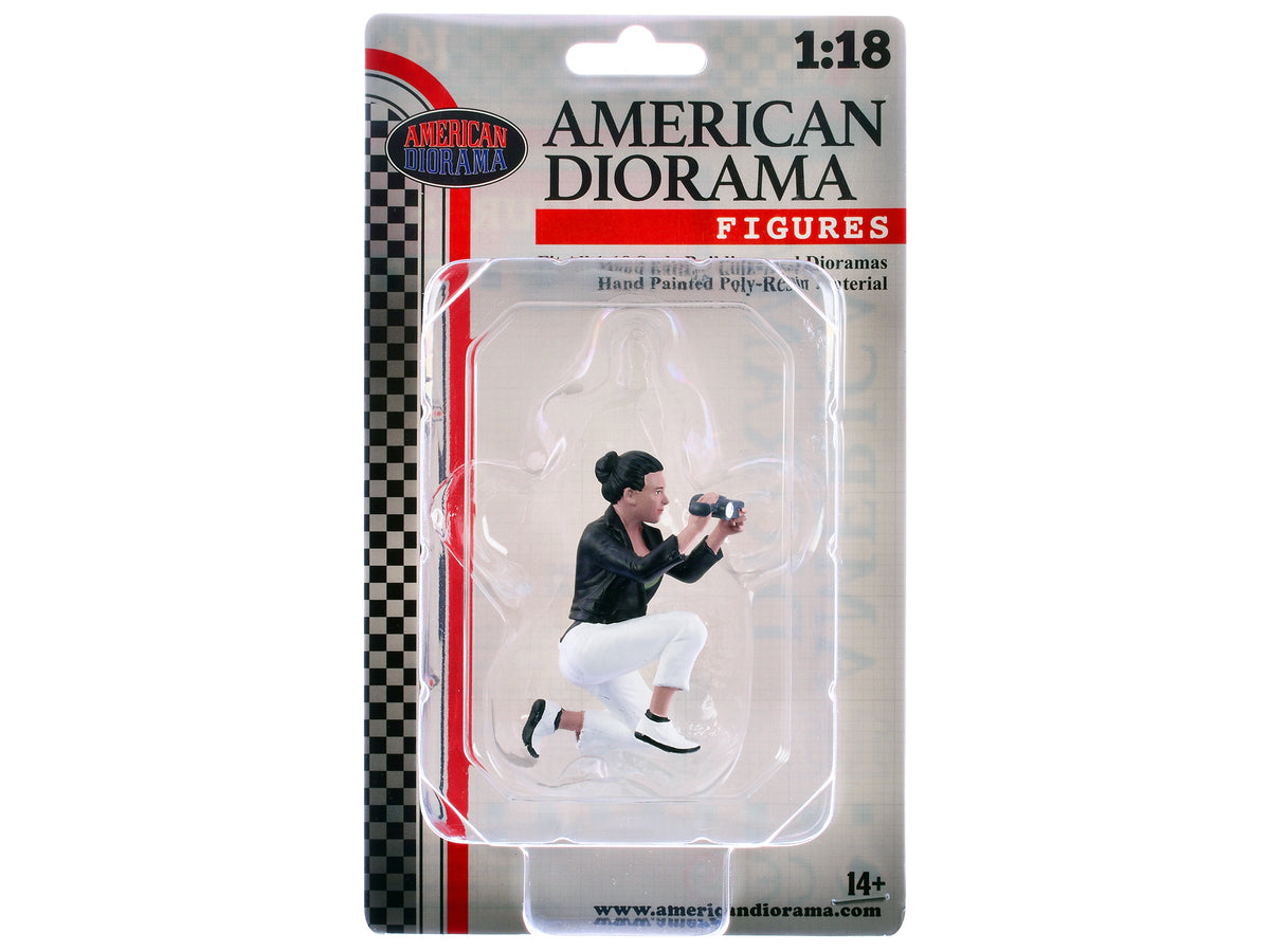 "Photographers" Figure #5 for 1/18 Scale Models - American Diorama
