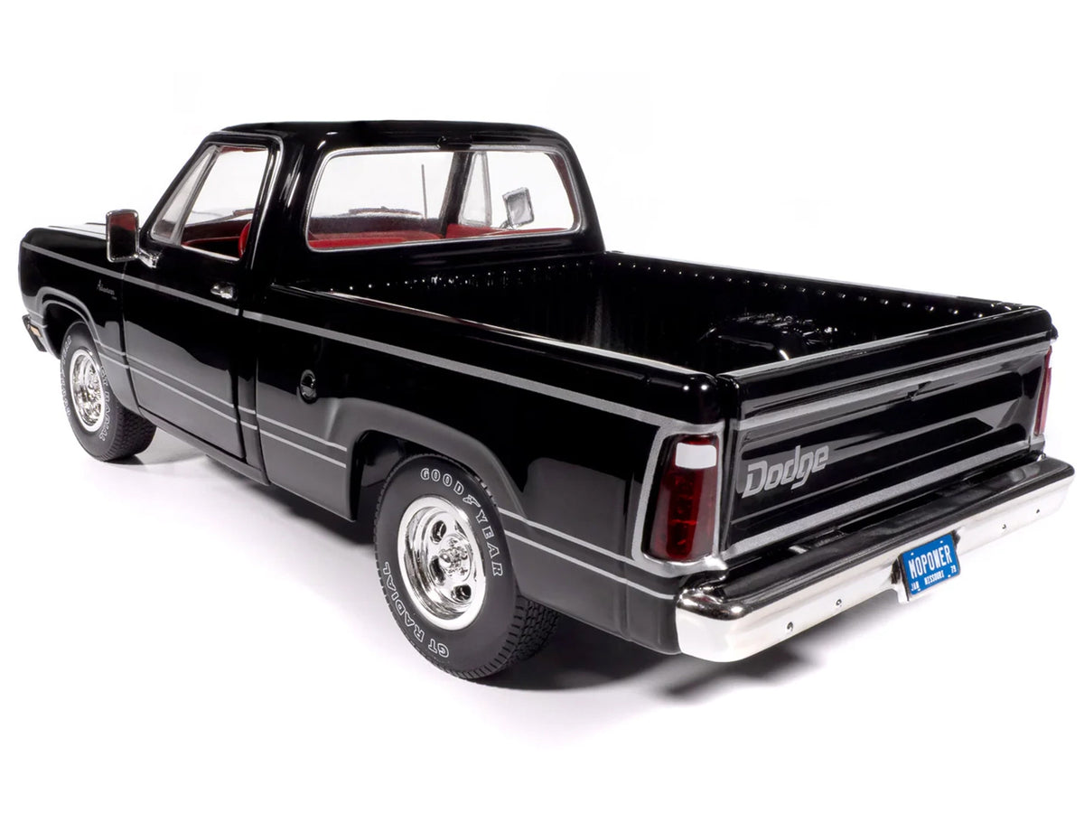1979 Dodge Adventurer Sweptline Pickup Truck Interior American Muscle 1/18