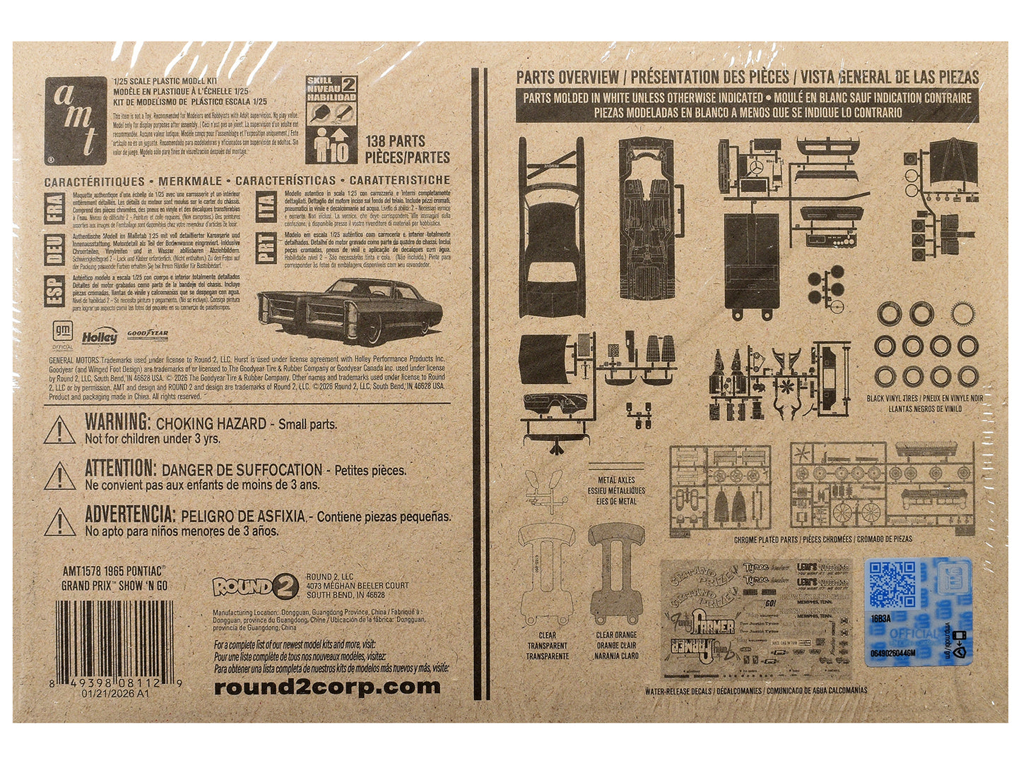 Skill 2 Model Kit of 1965 Pontiac Grand Prix Show 'N' Go 1/25 Scale Model by AMT