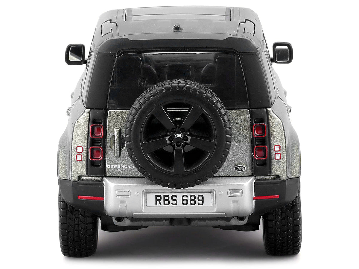2022 Land Rover Defender 110 Green Metallic 1/24 Diecast Model Car - Bburago