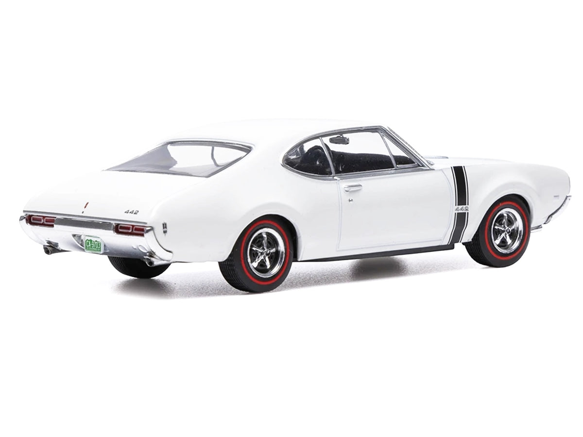 1970 Oldsmobile 442 W-30 Coupe White with Black Stripes 1/43 Diecast