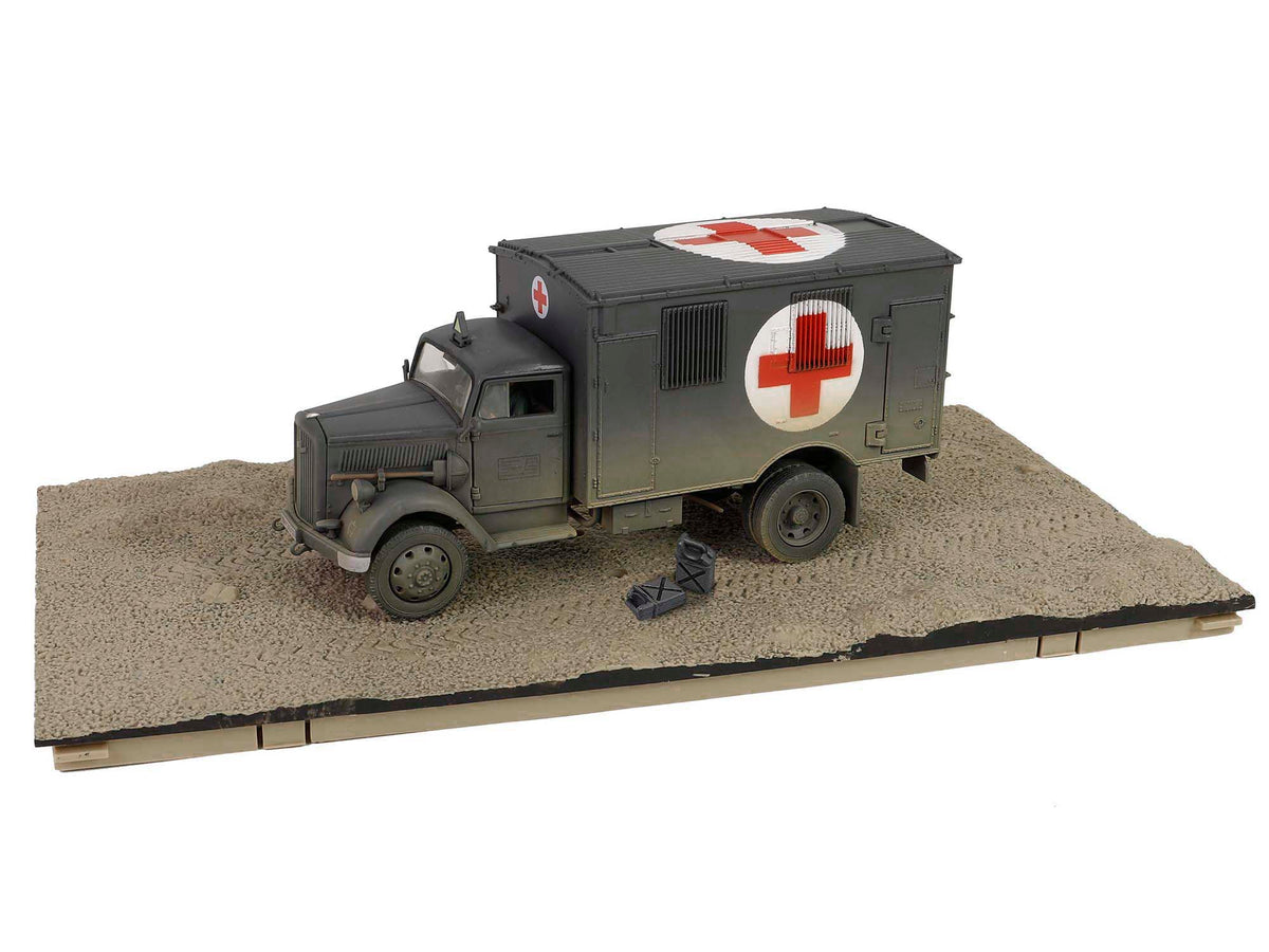 Opel-Blitz Kfz.305 Ambulance Gray "German Army" Series 1/32 Diecast