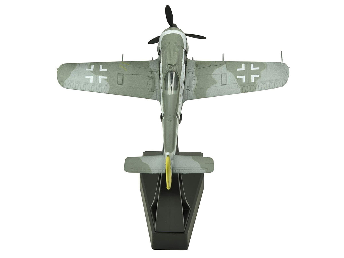 Focke-Wulf Fw 190A-8 Fighter Aircraft German Luftwaffe 1/72 Diecast Airplane