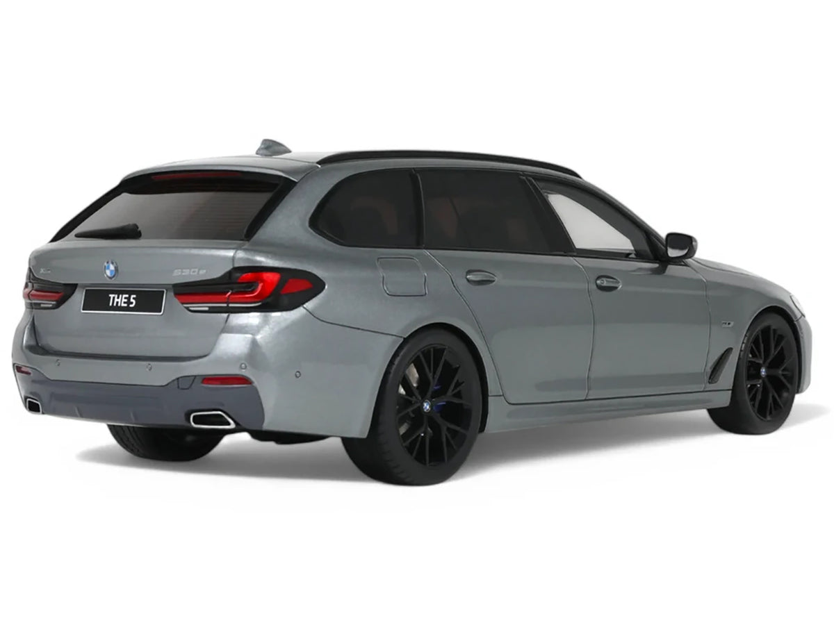 2023 BMW 530E XDrive M Silver Metallic 1/18 Model by GT Spirit