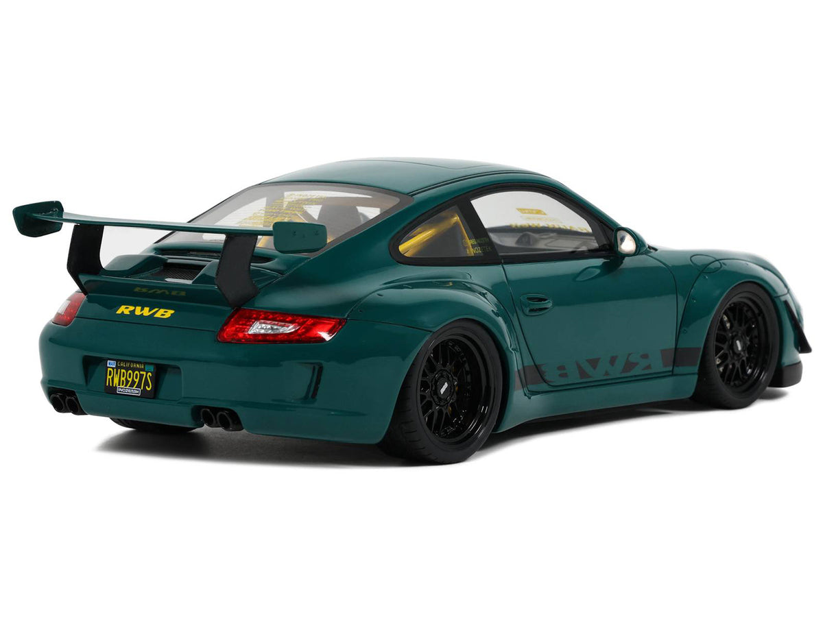 2021 RWB Bodykit "Syunkashuto" Green with Black Stripes 1/18 Model by GT Spirit