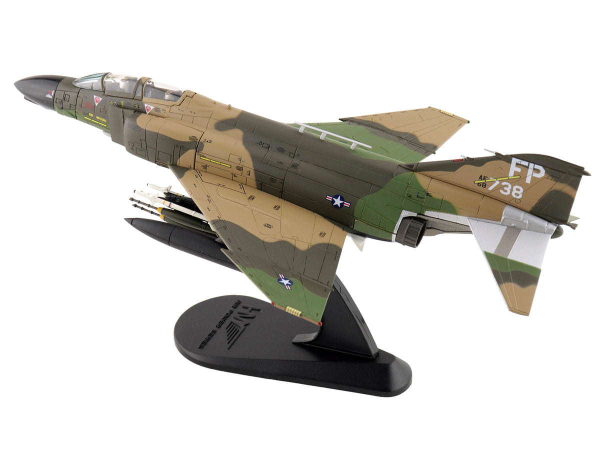 McDonnell Douglas F-4D Phantom II 1/72 Diecast Aircraft - Hobby Master