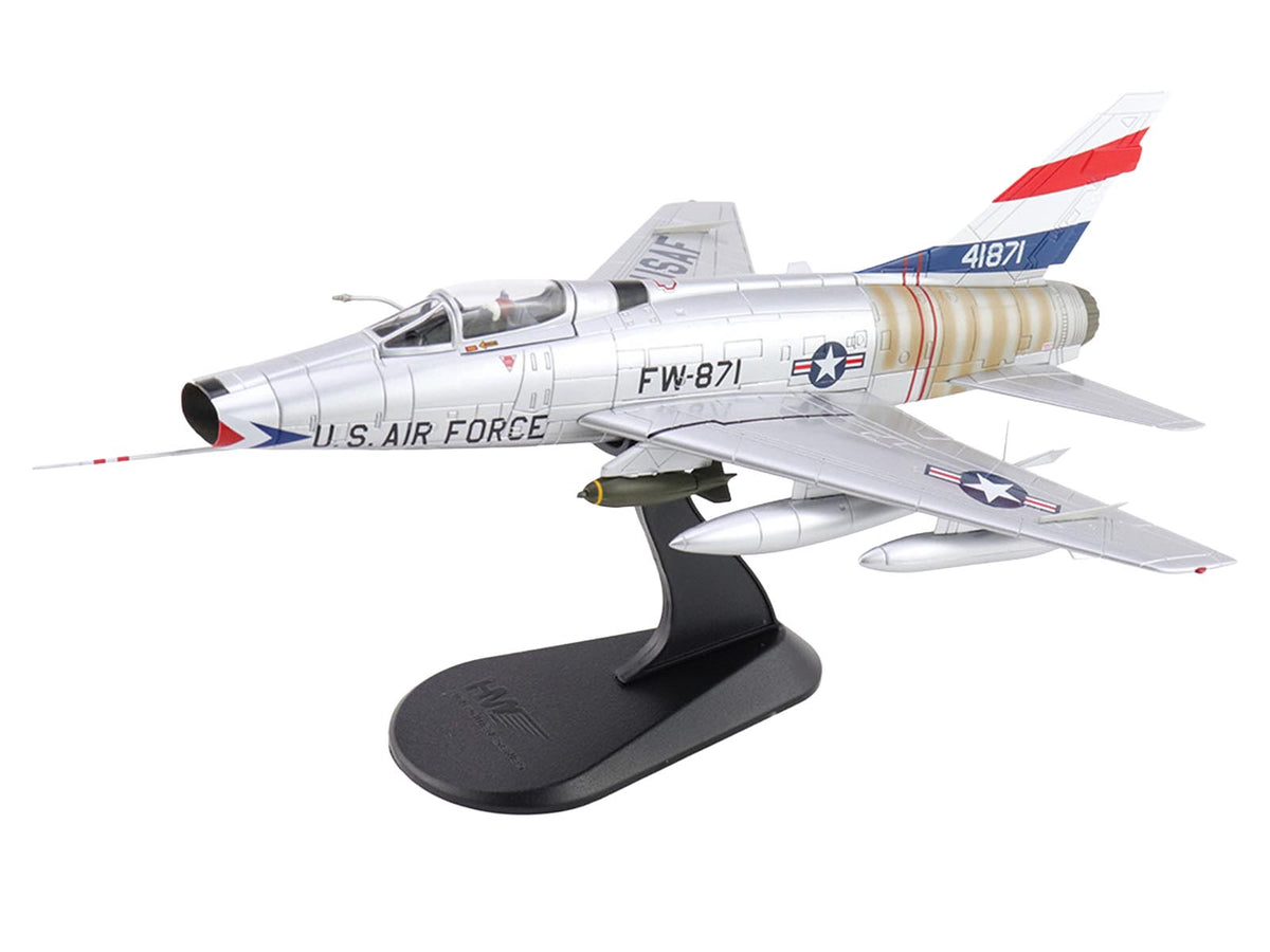 North American F-100 Super Sabre Fighter 1/72 Diecast Aircraft - Hobby Master