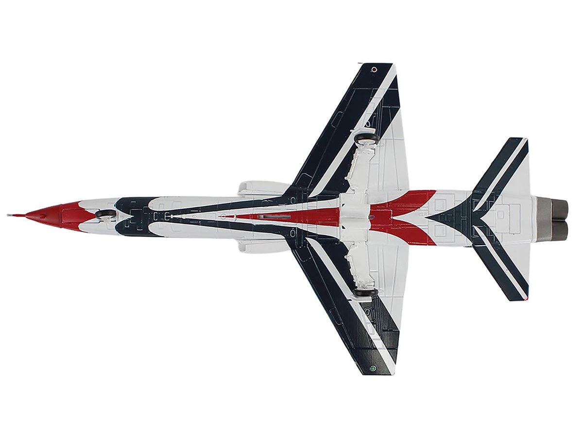 Northrop T-38 NASA Aircraft "#1 Thunderbirds Bicentennial Scheme" (1976) United States Air Force "Air Power Series" 1/72 Diecast Model by Hobby Master