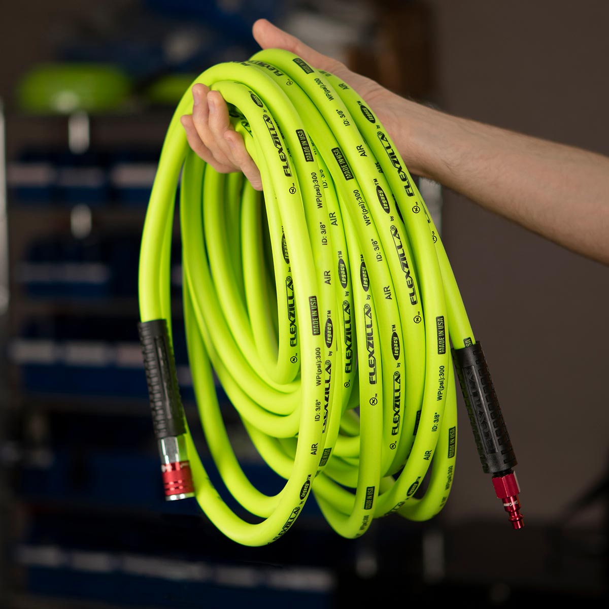 Flexzilla Heavy Duty Lightweight Air Hose 1/4" x 25' with ColorConnex Coupler and Plug - (Red) Ty
