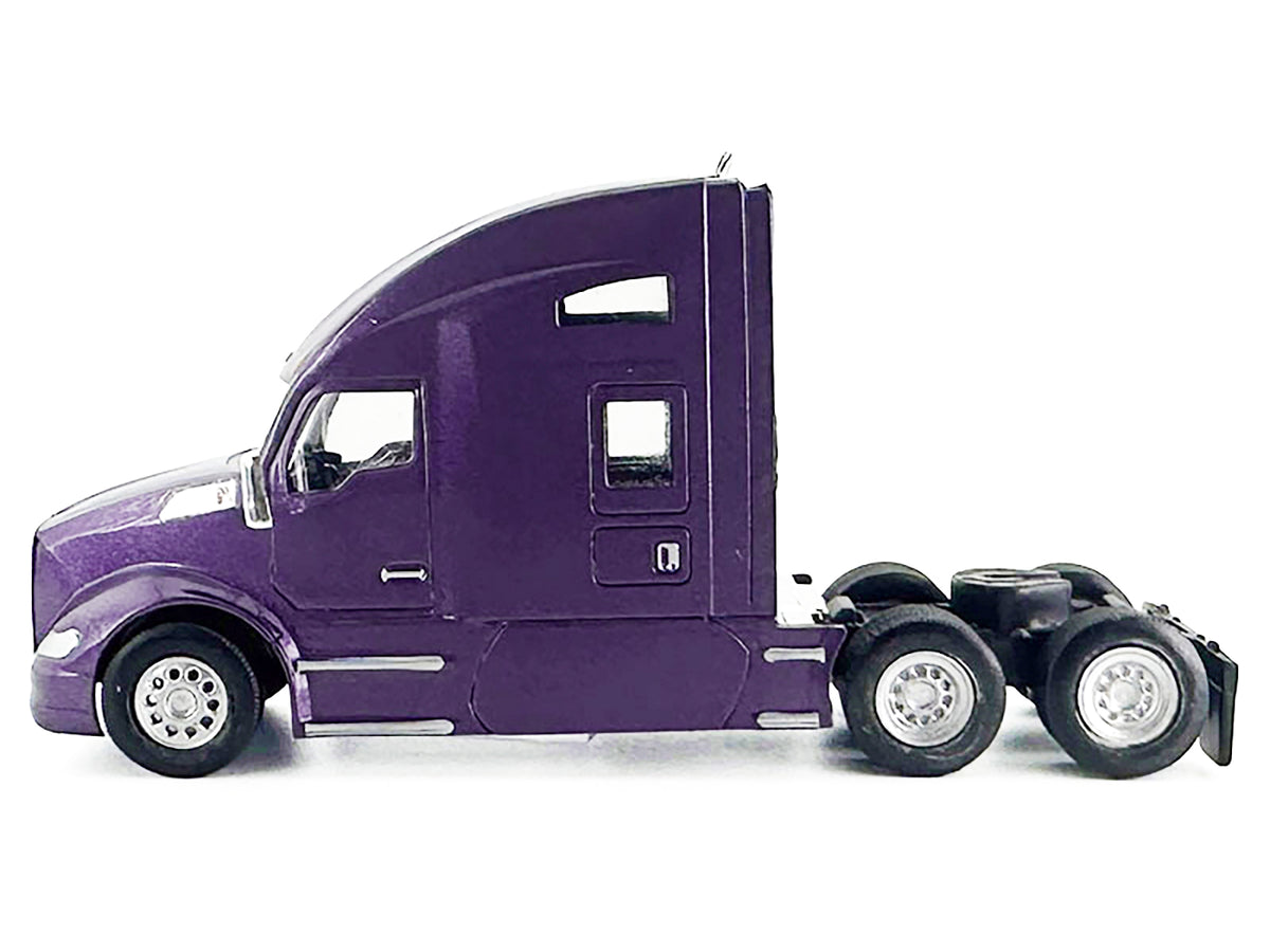 Kenworth T680 Sleeper Cab Purple Metallic 1/87 (HO) Plastic Model