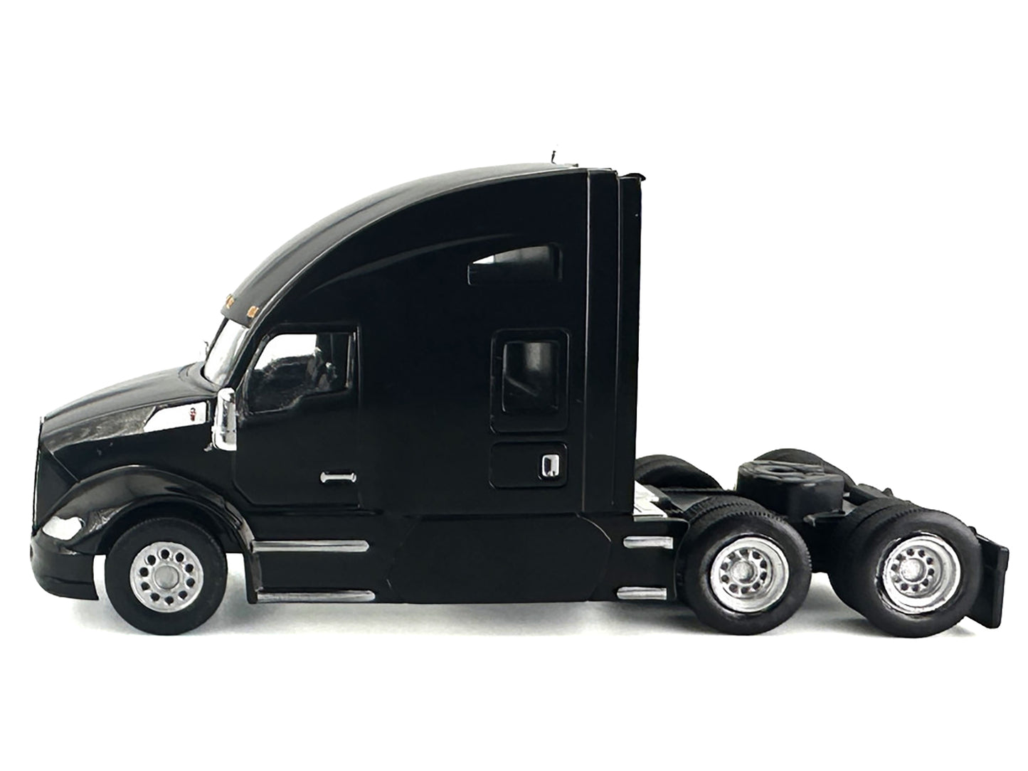 Kenworth T680 Sleeper Cab Black 1/87 (HO) Plastic Model Car by HO Logistics T&y