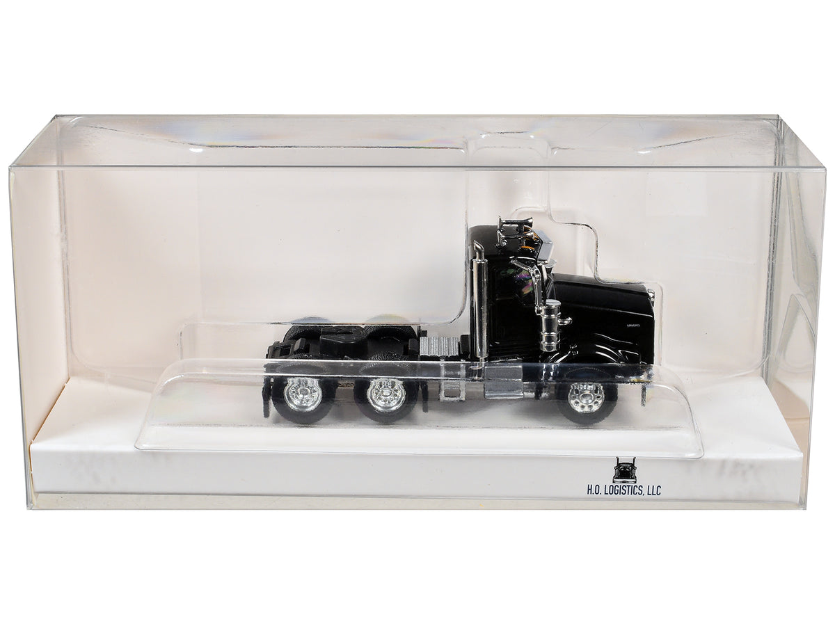 Kenworth T800 Day Cab Black 1/87 (HO) Scale Plastic Model by HO Logistics