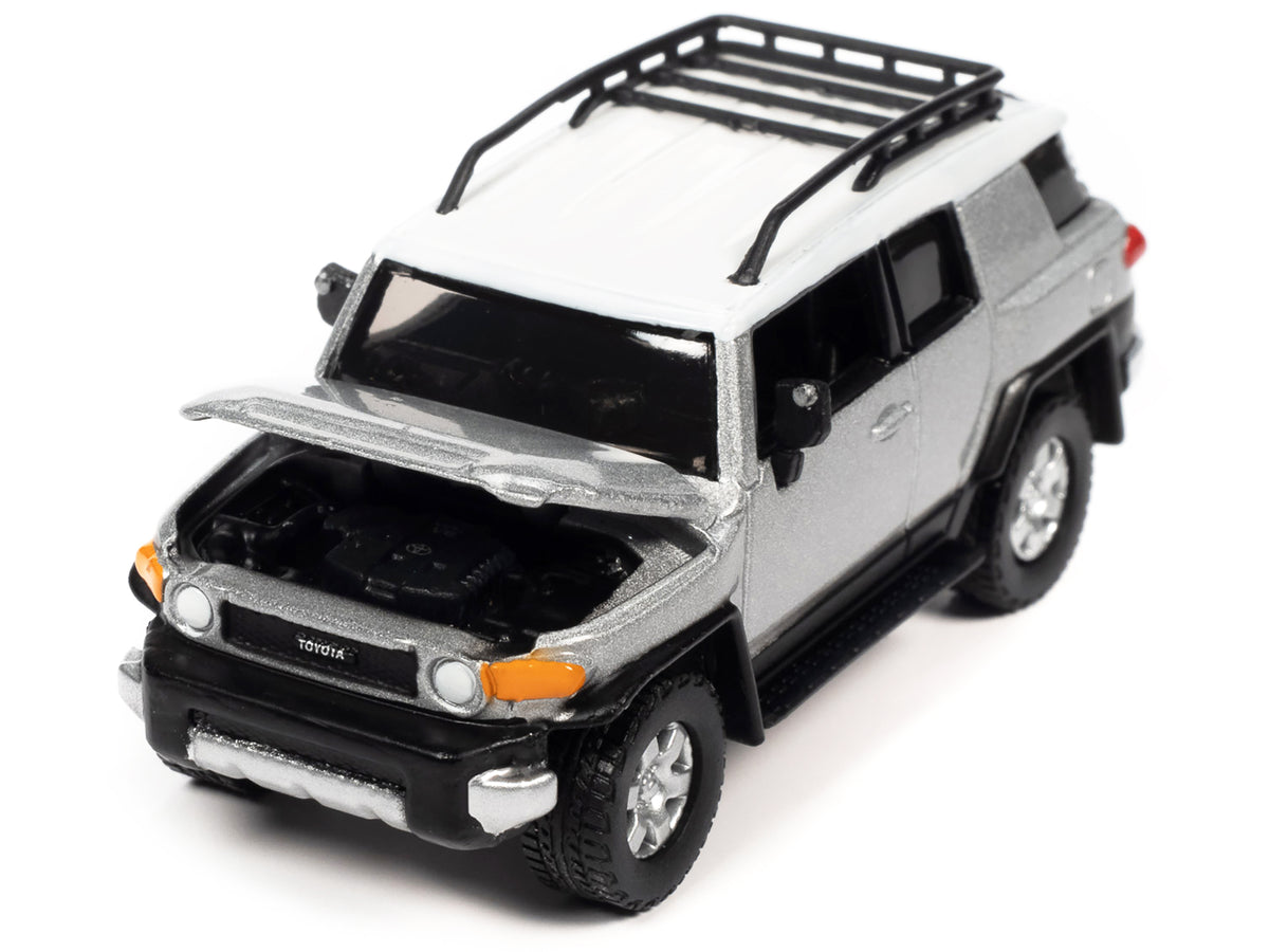 2007 Toyota FJ Cruiser Titanium Silver Top Roofrack Limited Edition 1/64 Diecast