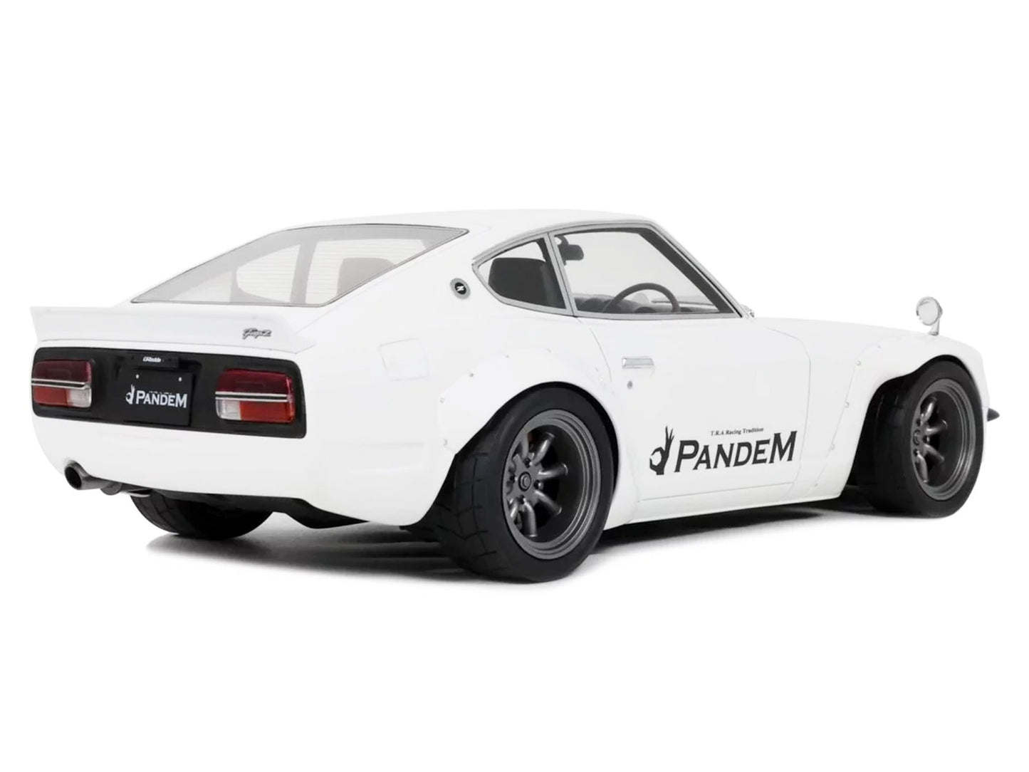 2015 Nissan PANDEM Fairlady Z RHD (Right Hand Drive) White Limited Edition to 2000 pieces Worldwide 1/18 Model Car by Otto Mobile