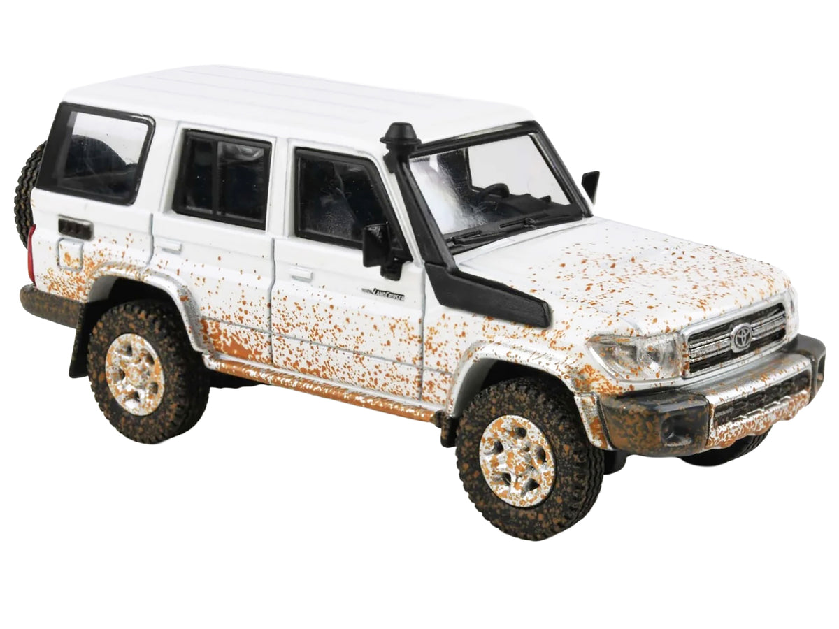 2014 Toyota Land Cruiser 76 White (Dirty Off 1/64 Diecast Model Car - Paragon