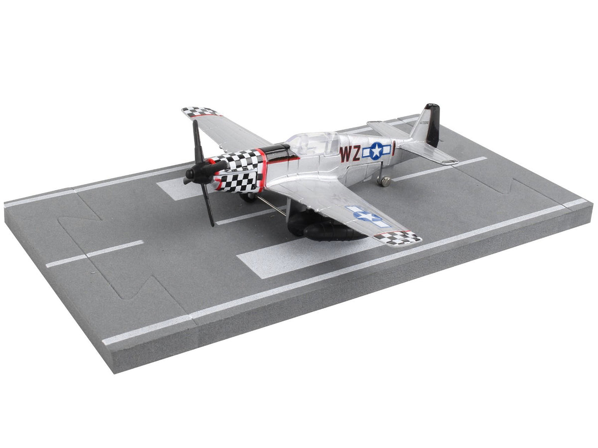 North American P-51 Mustang Fighter Aircraft Silver Metallic Diecast Airplane