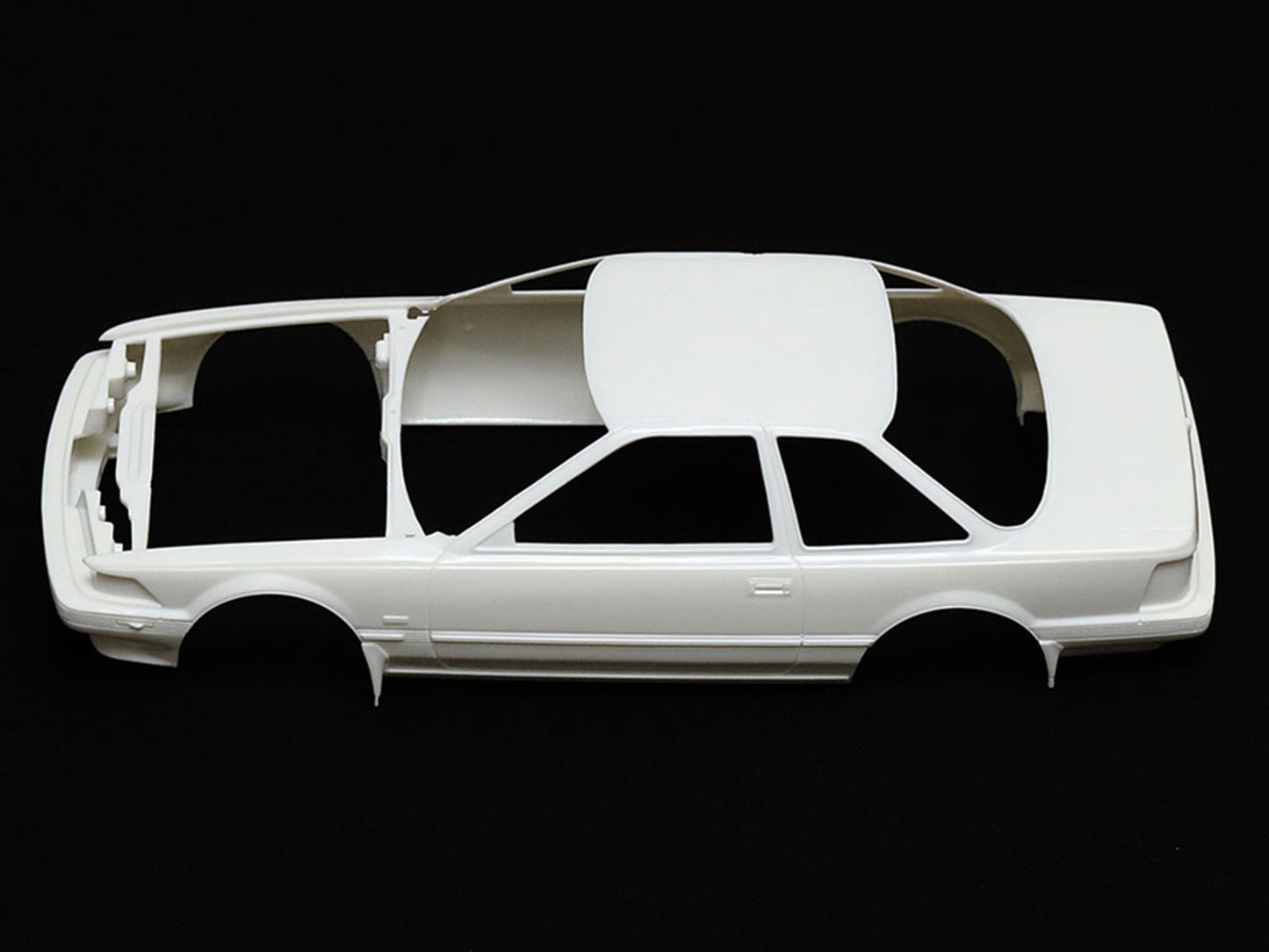 Model Kit Toyota Soarer 3.0 GT RHD (Right Hand Drive) 1/24 Scale Model by Tamiya