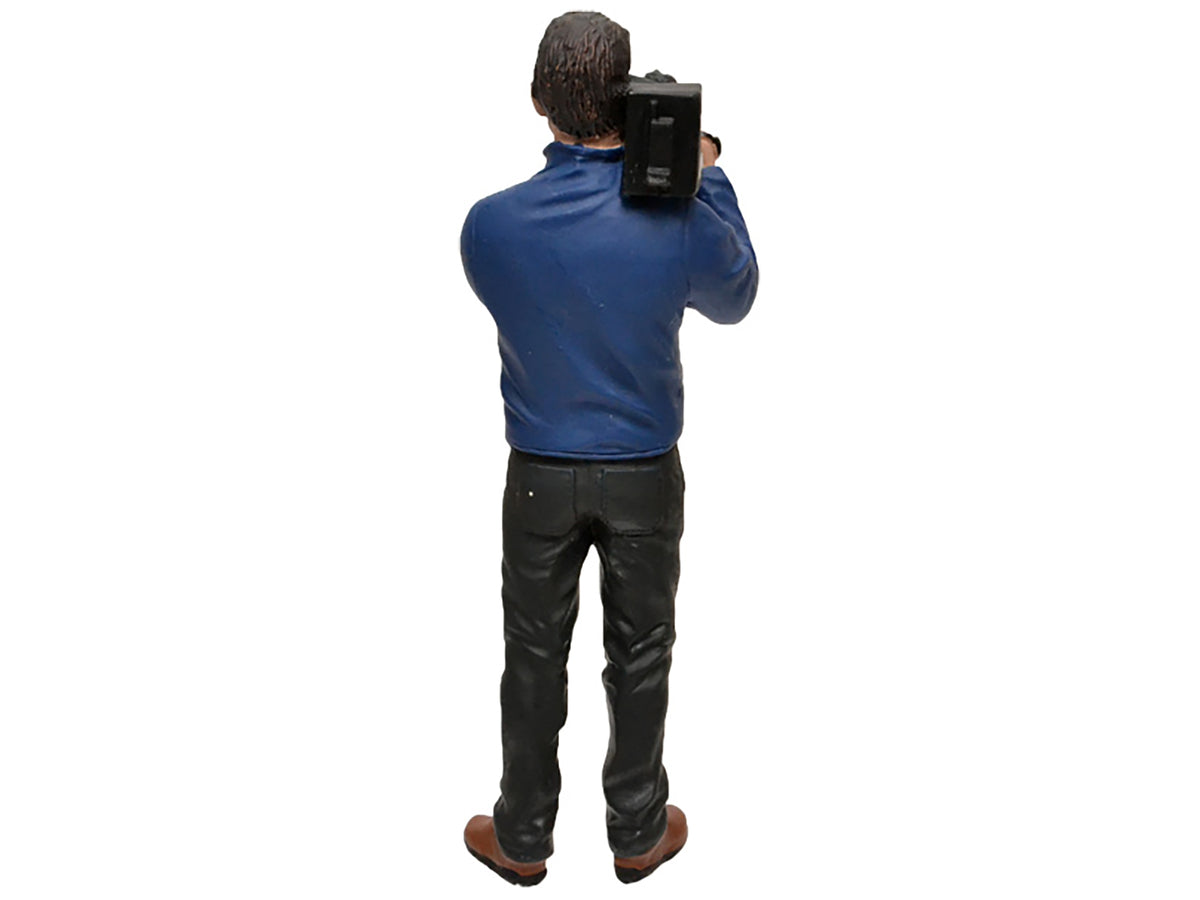 Camera Man Figurine I "Camera Crew" for 1/18 Scale Models - American Diorama