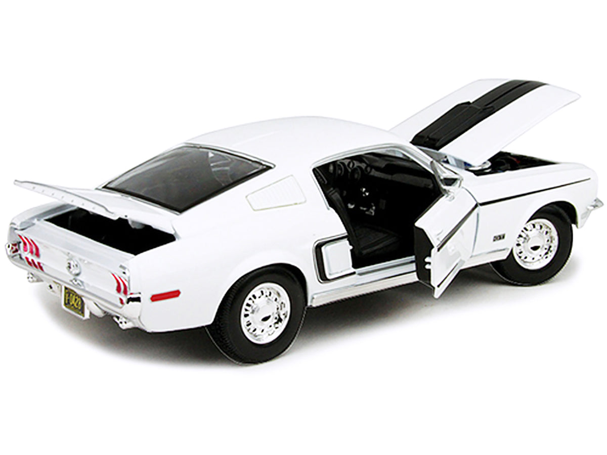 1968 Ford Mustang CJ Cobra Jet White 1/18 Diecast Model Car - Maisto