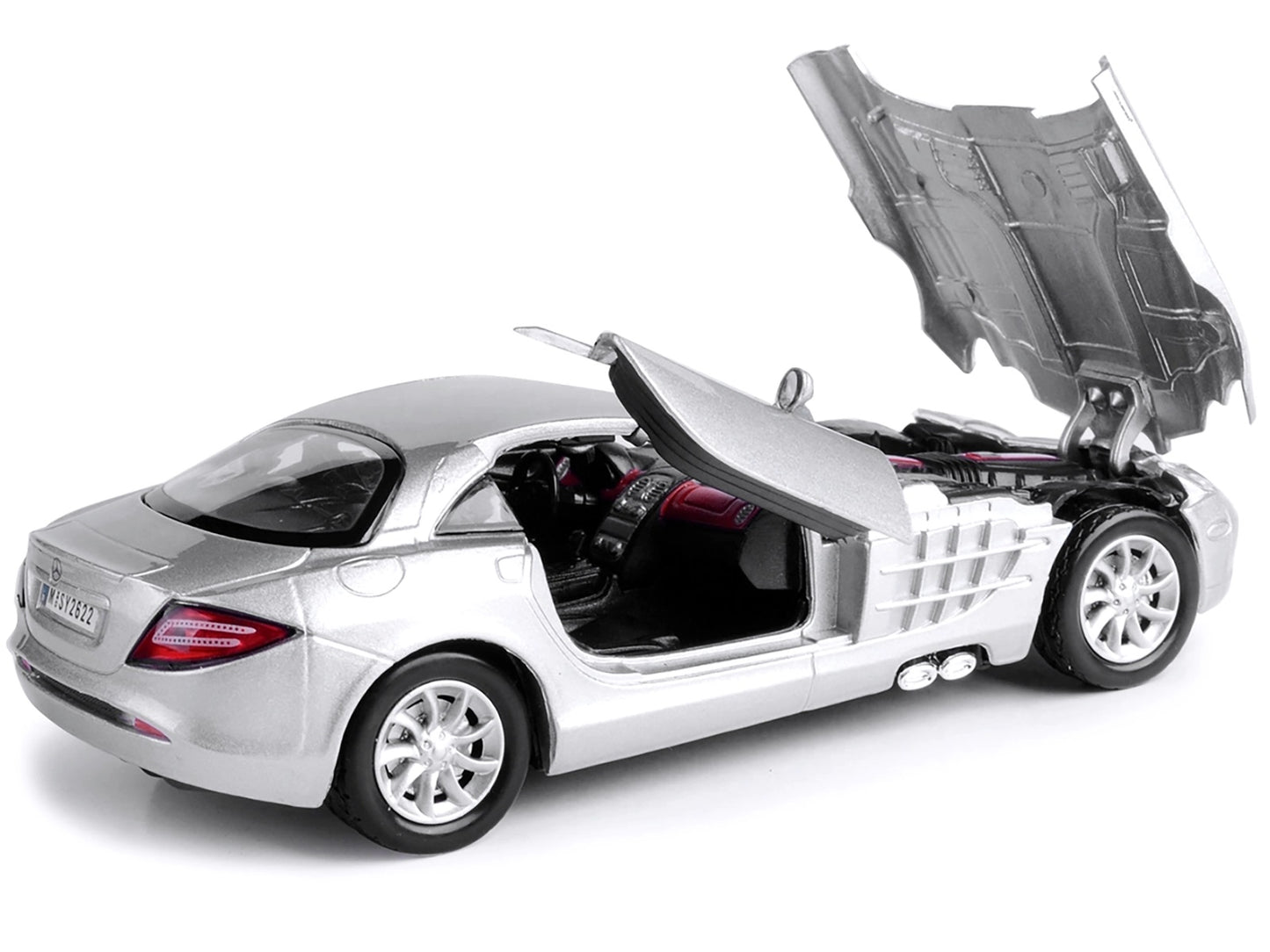 Mercedes McLaren SLR Silver 1/24 Diecast Model Car by Motormax