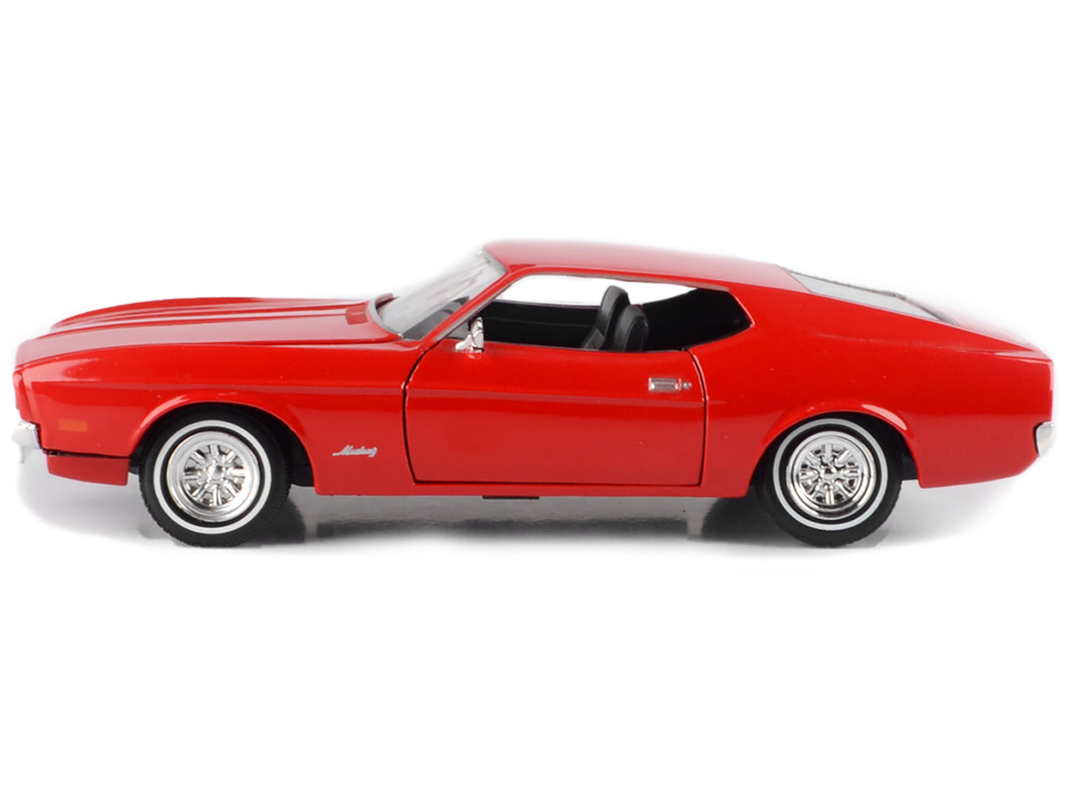 1971 Ford Mustang Sportsroof Red 1/24 Diecast Model Car - Motormax