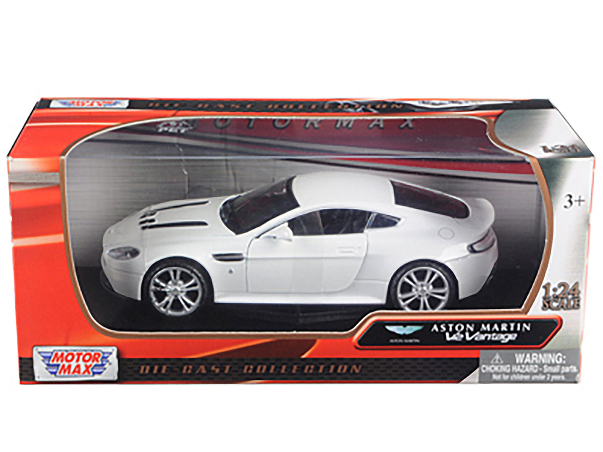 Aston Martin V12 Vantage Pearl White 1/24 Diecast Car Model - Motormax