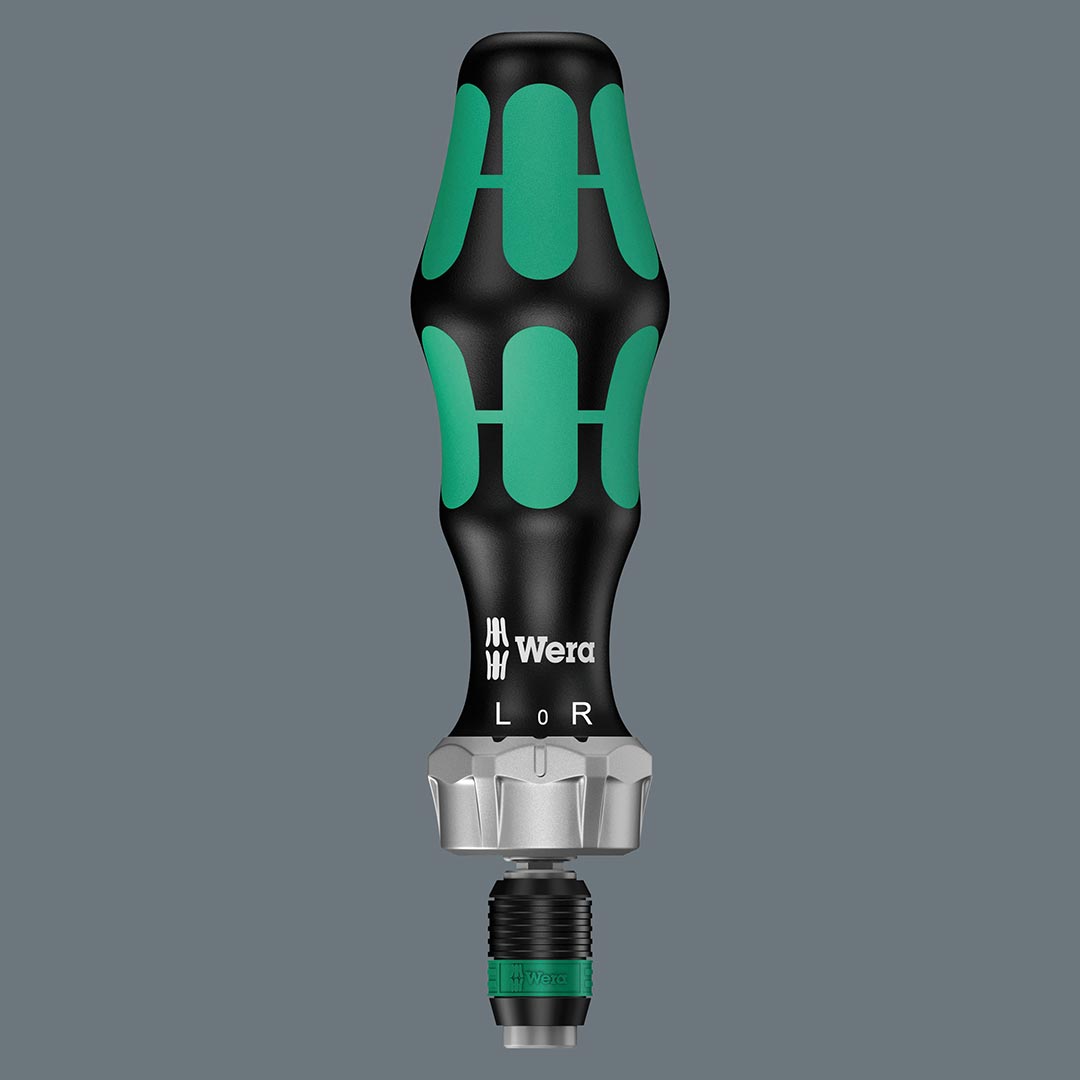 Wera Ratcheting Screwdriver Handle with Assorted Long Bits (17-Piece)