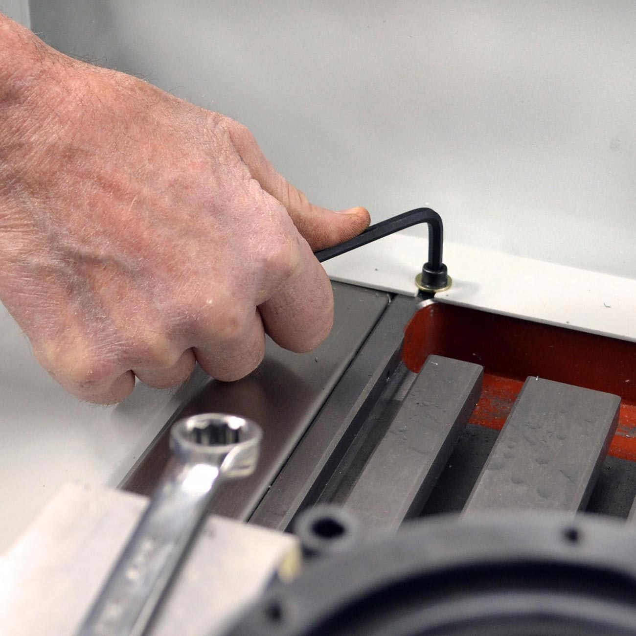 Bondhus Balldriver Metric HEX Ball End L-Key Wrenches 1.5mm to 10MM (9 Piece)