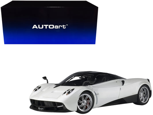 Pagani Huayra White 1/12 Model Car by Autoart <h2>Pagani </h2> <p>High-quality diecast perfect for collectors and enthusiasts. Features detailed interior exterior craftsmanship, realistic paint finish