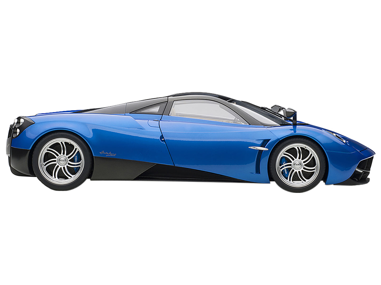 Pagani Huayra Metallic Blue with Black Top and Silver Wheels 1/12 Model Car by Autoart <h2>Pagani Autoart</h2> <p>High-quality diecast perfect for collectors enthusiasts. Features detailed interior ex